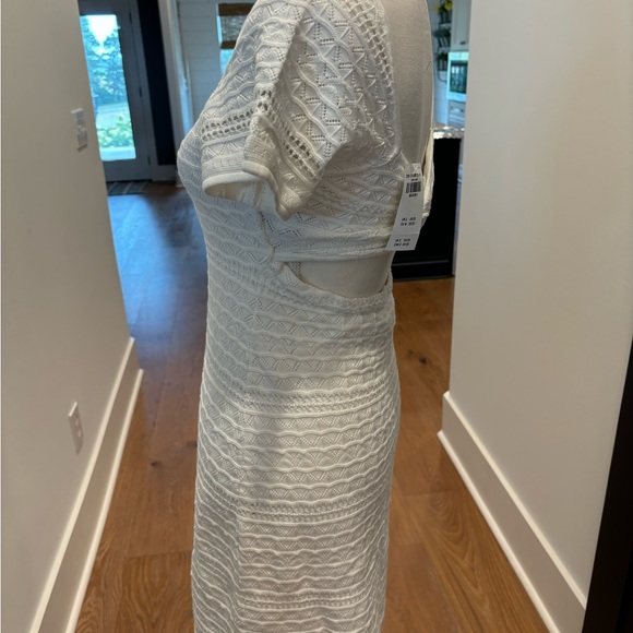 Hollister short-sleeve crochet-style twist dress - Picture 5 of 5